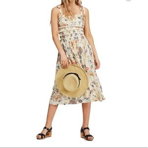Free people Isla floral Midi dress. Small